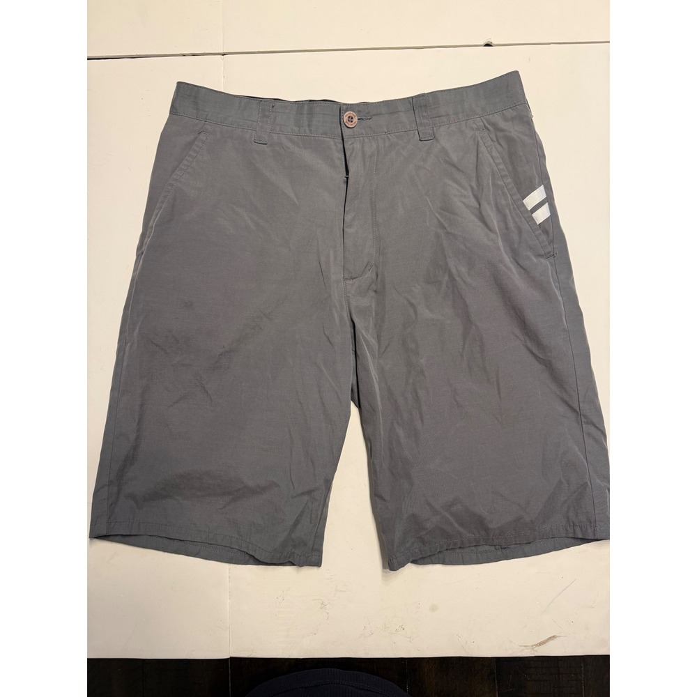 TravisMathew Mens Gray Golf Shorts Size 32 Performance Striped Pocket‎ Logo